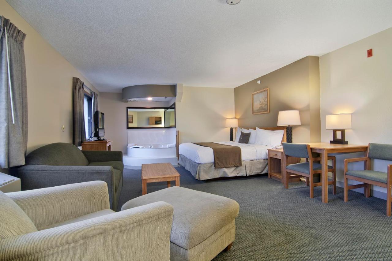 Boarders Inn & Suites By Cobblestone Hotels - Faribault Exterior photo