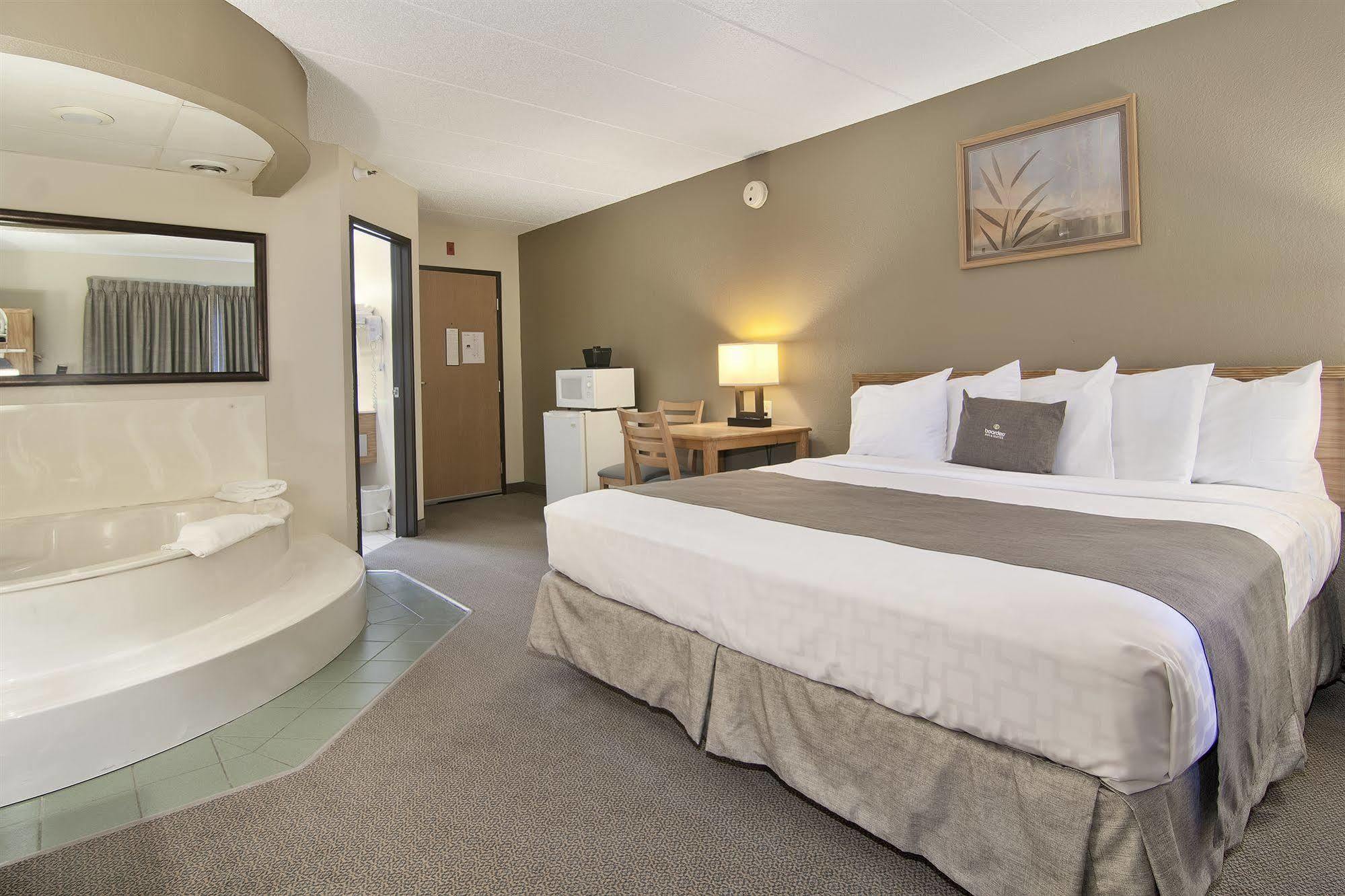 Boarders Inn & Suites By Cobblestone Hotels - Faribault Exterior photo